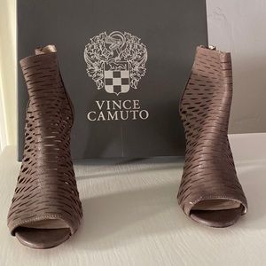 Vince Camuto Bootie
